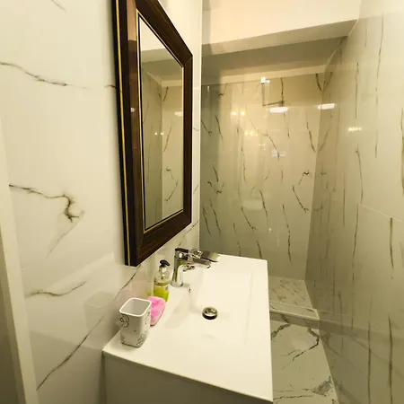 Loving Downtown By Chr Luxury Apartment